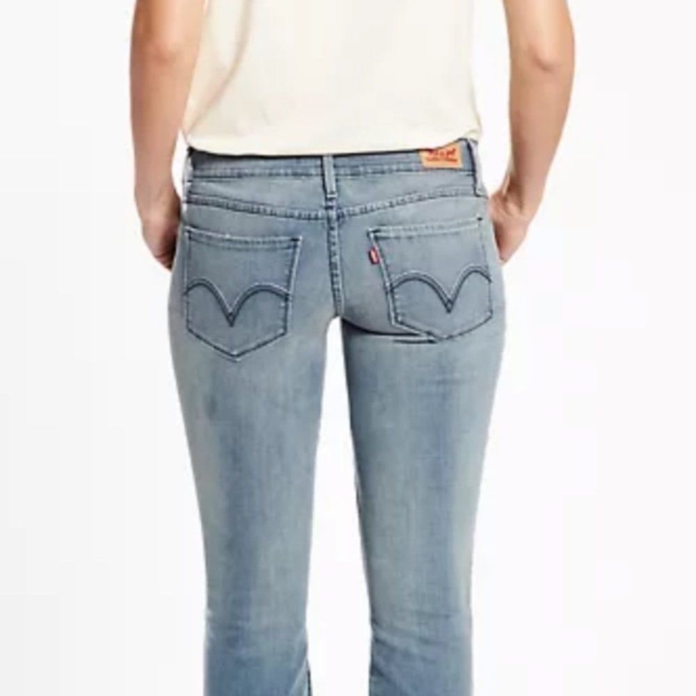 LEVIS 524 SKINNY WOMENS JEANS/ 26 size 3